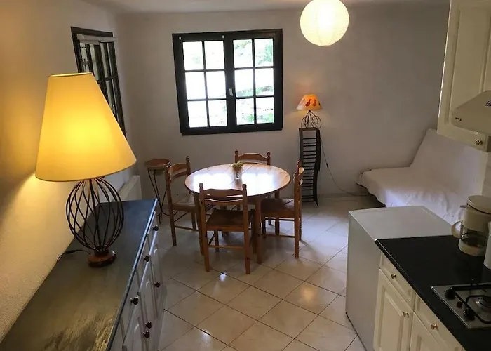 Du Rat 펜션 Sainte-Cecile-d'Andorge